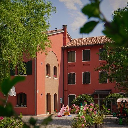 Quadrifoglio Relax Guest House San Dona di Piave Luaran gambar