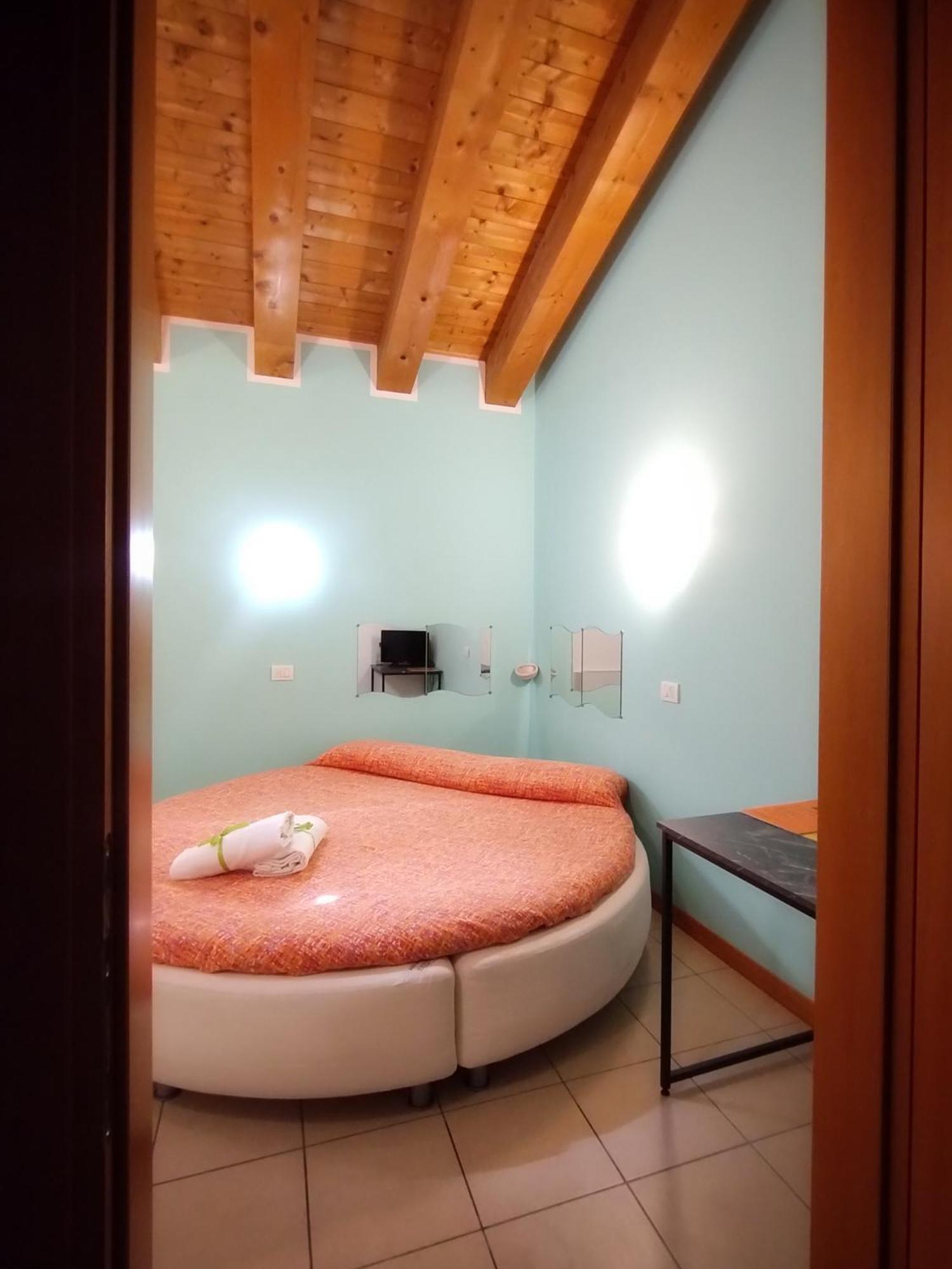 Quadrifoglio Relax Guest House San Dona di Piave Luaran gambar