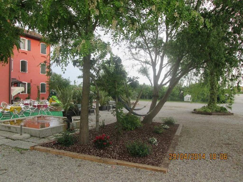 Quadrifoglio Relax Guest House San Dona di Piave Luaran gambar